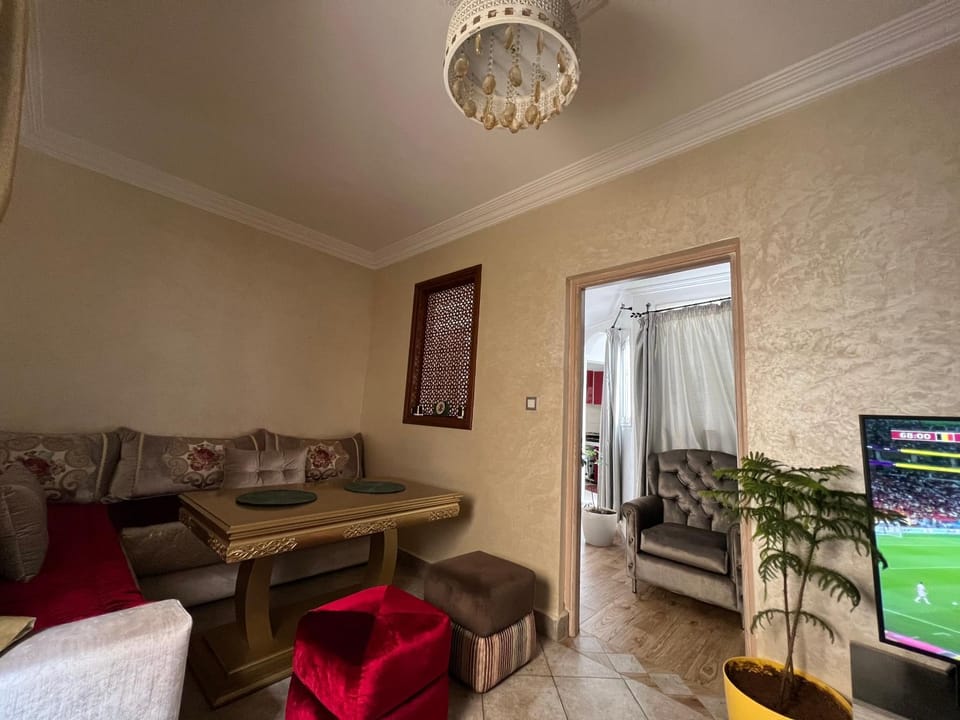 Communal lounge/ TV room, TV and multimedia, Living room, Seating area