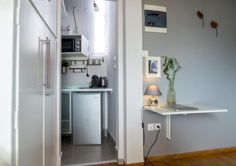 Small & cozy with Acropolis & Lycabettus view Apartment in Athens