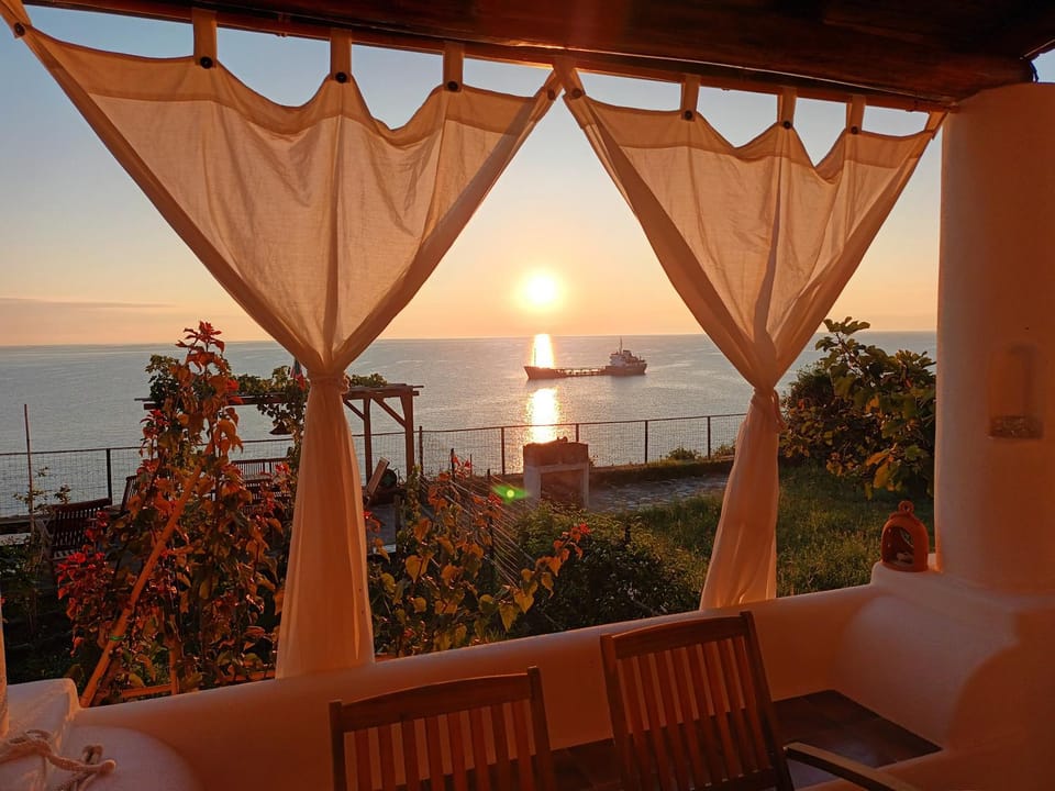 Terrazza sul Mare holidays with experiences House in Lipari