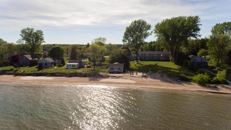 Square Rigger Lodge Resort in Door County