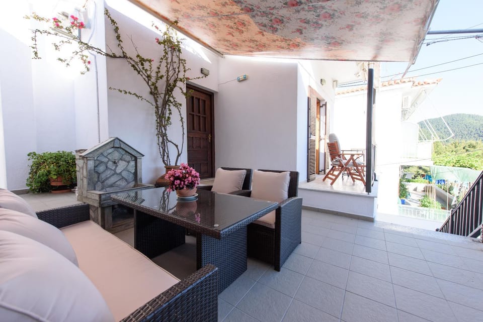 Eleni Studios Neo Klima Skopelos Bed and Breakfast in Sporades, Greece