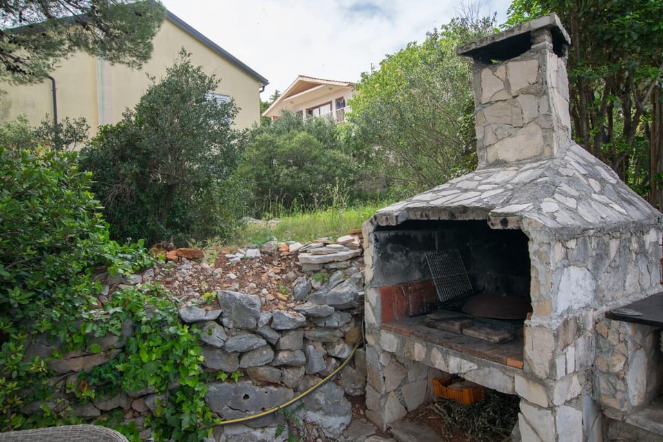Property building, BBQ facilities