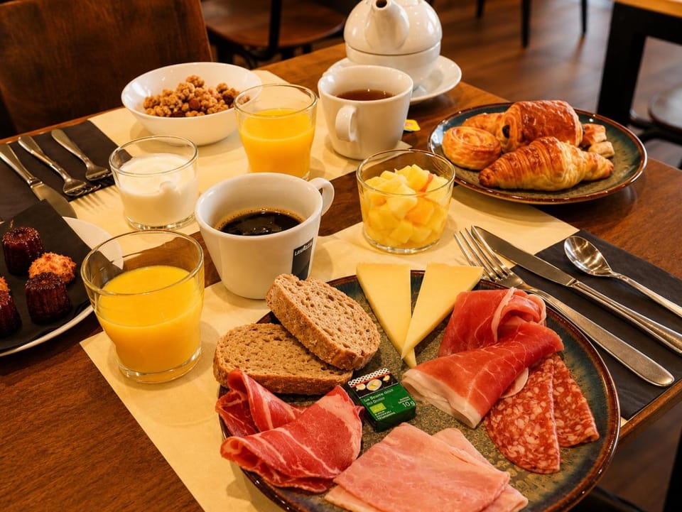 Breakfast, Continental breakfast