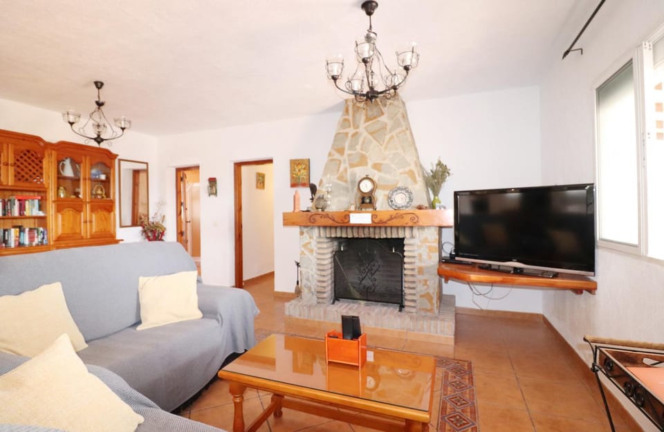 Communal lounge/ TV room, Living room