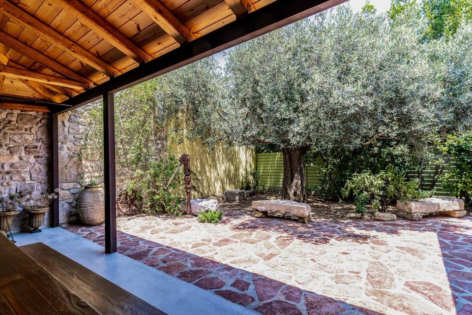Boutique Stone Cottage House in Argolis, Greece