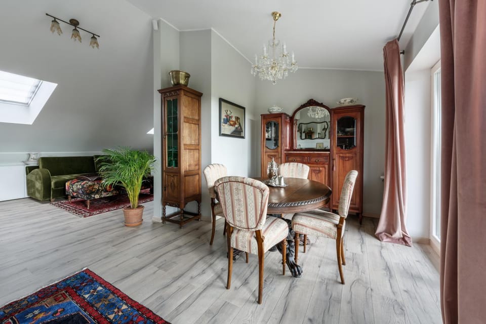 Communal lounge/ TV room, Coffee/tea facilities, Living room, Seating area, Dining area