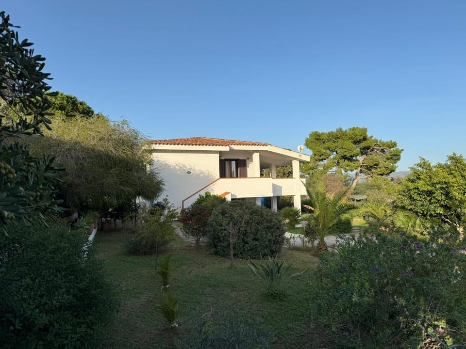Casa Teresa a Porto Pino Apartment in Sardinia