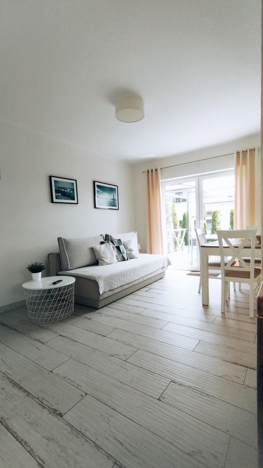 Living room, Photo of the whole room