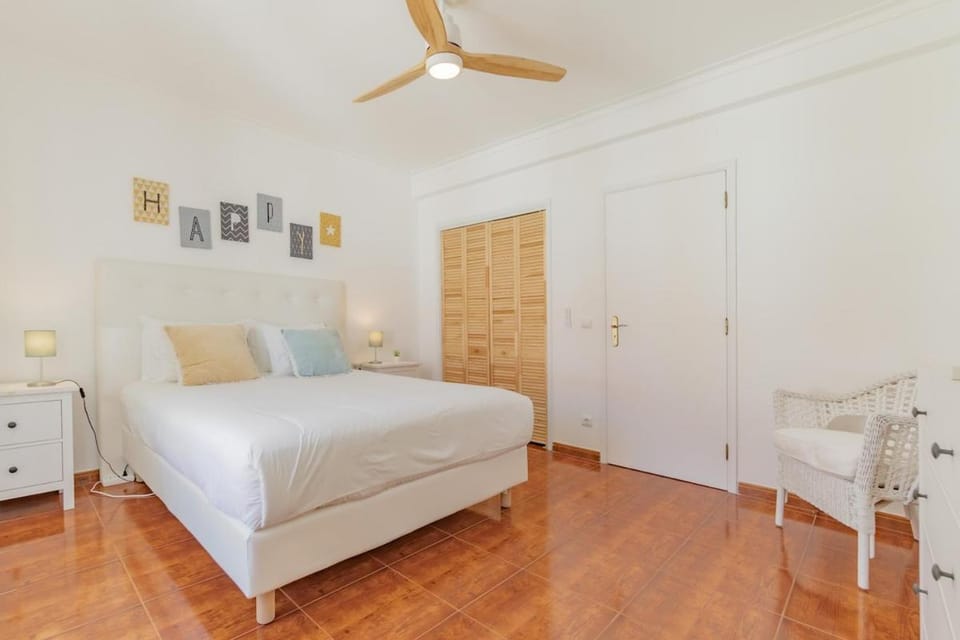 Baleal Happiness Surf House Villa in Peniche