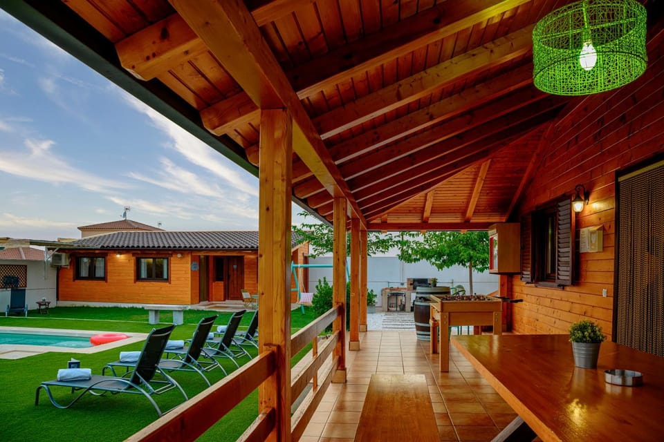 Patio, Balcony/Terrace, Pool view, Swimming pool