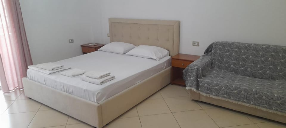 Alfonso sea view apartament Apartment in Sarandë