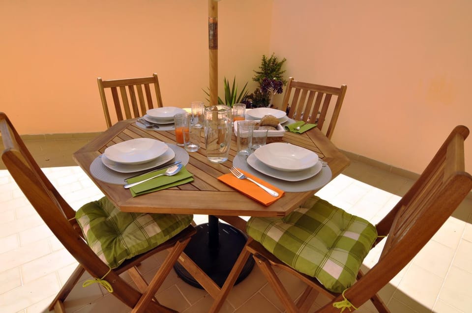 Balcony/Terrace, Dining area