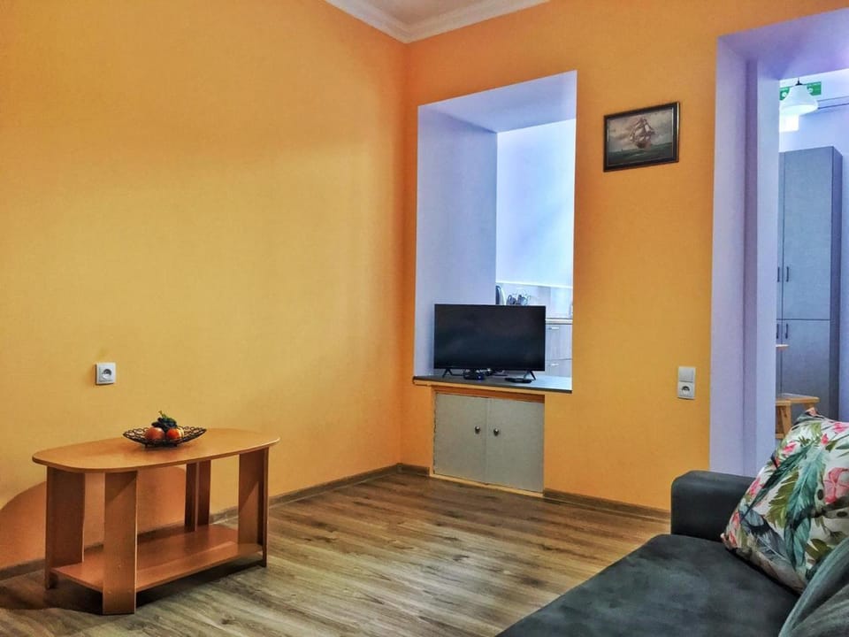 TV and multimedia, Photo of the whole room