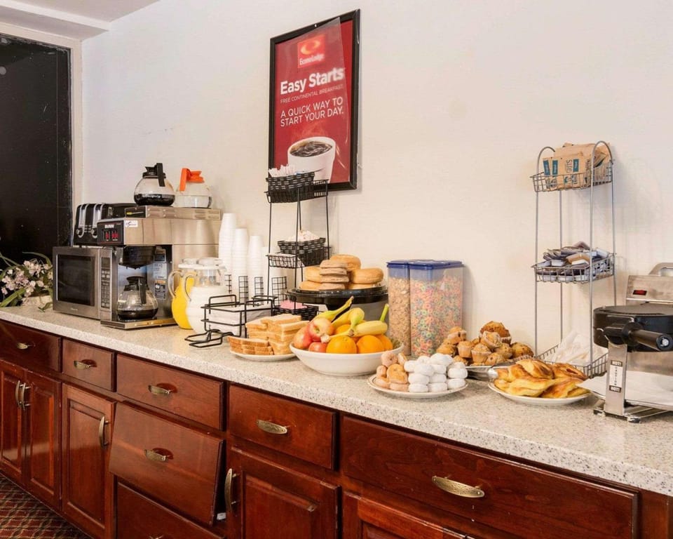 Restaurant/places to eat, Dining area, On site, Breakfast