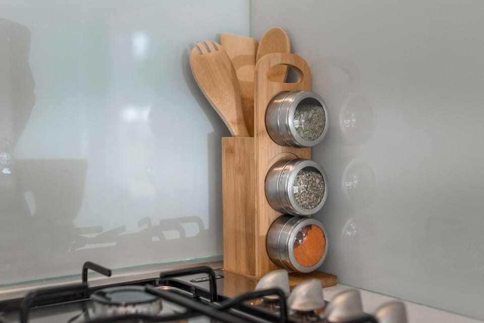 Kitchen or kitchenette, Communal kitchen