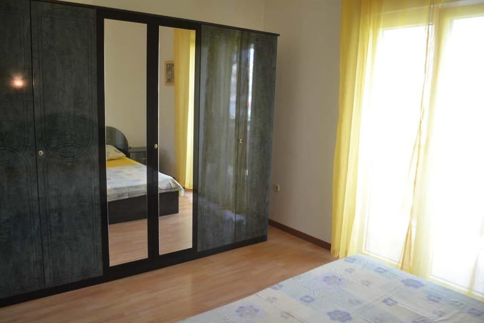 Apartments Jasna and Mirko Bed and Breakfast in Lopar