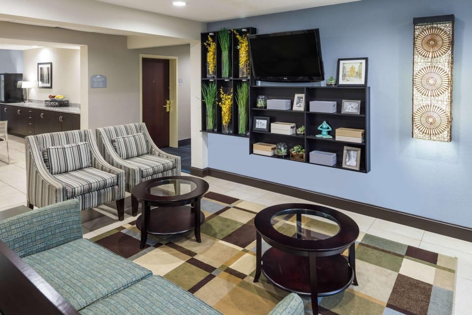Lobby or reception, On site