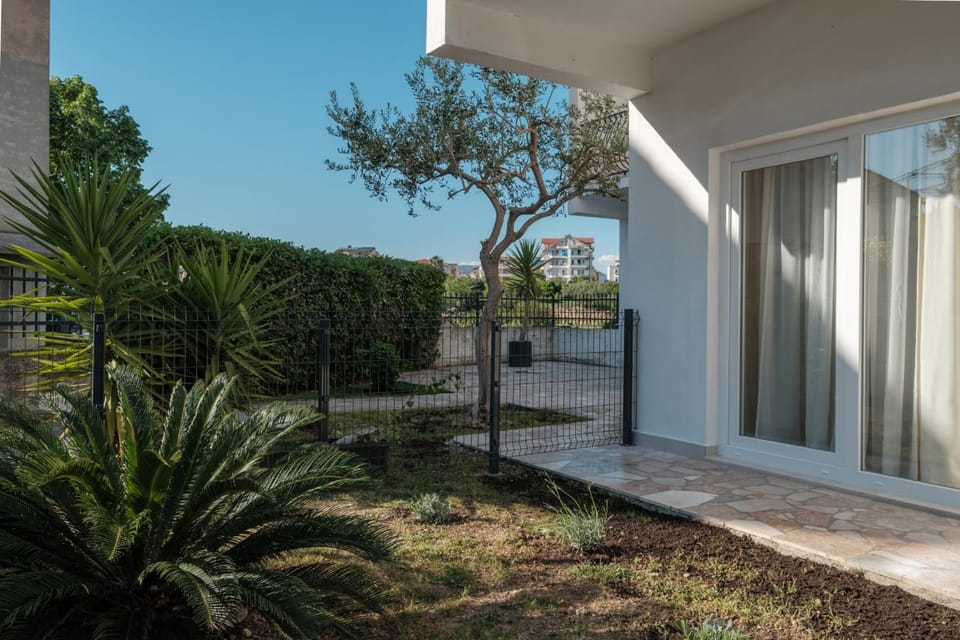 Property building, Garden, Garden view