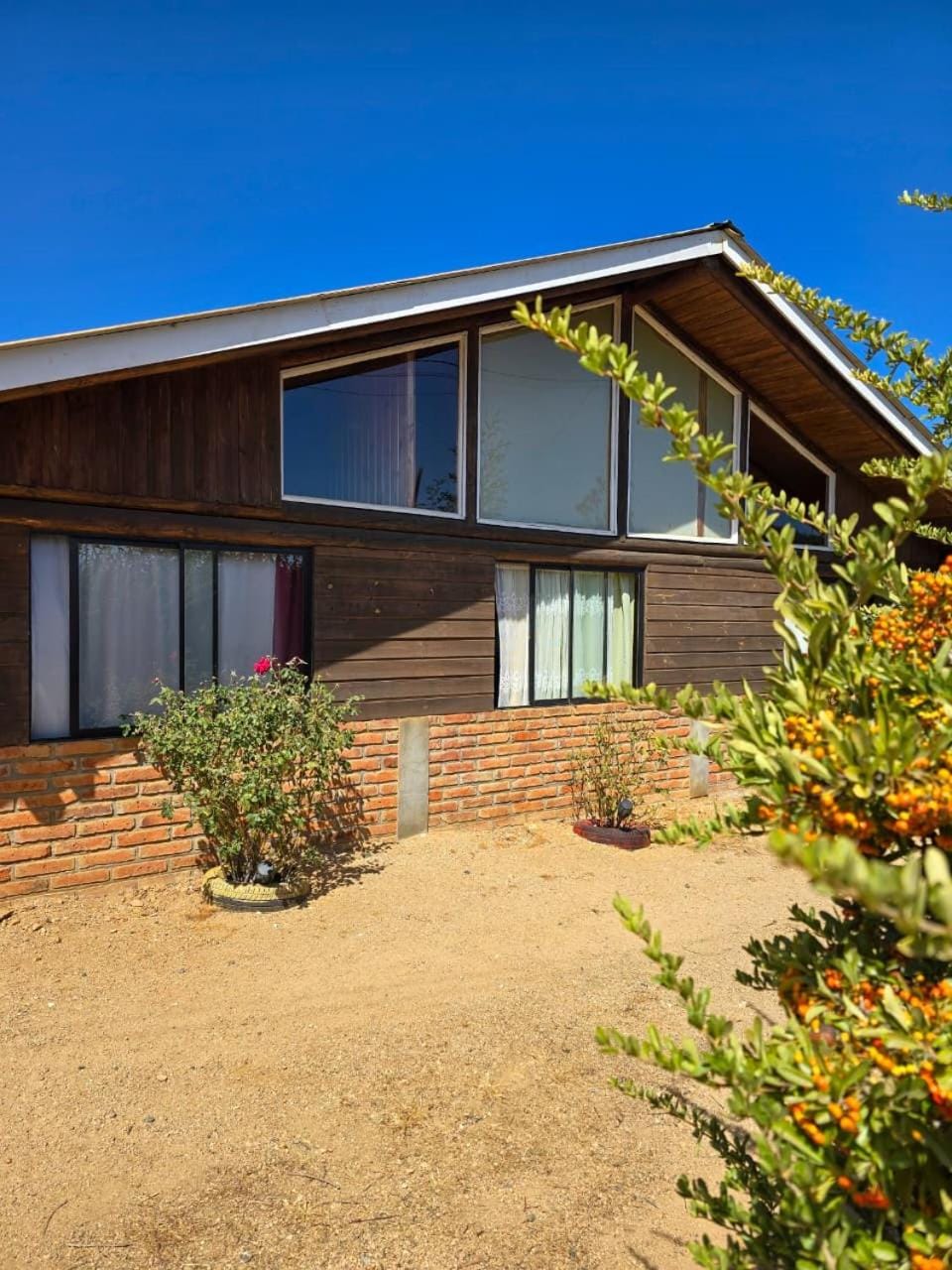 Property building, Spring, Day, Garden, Garden view