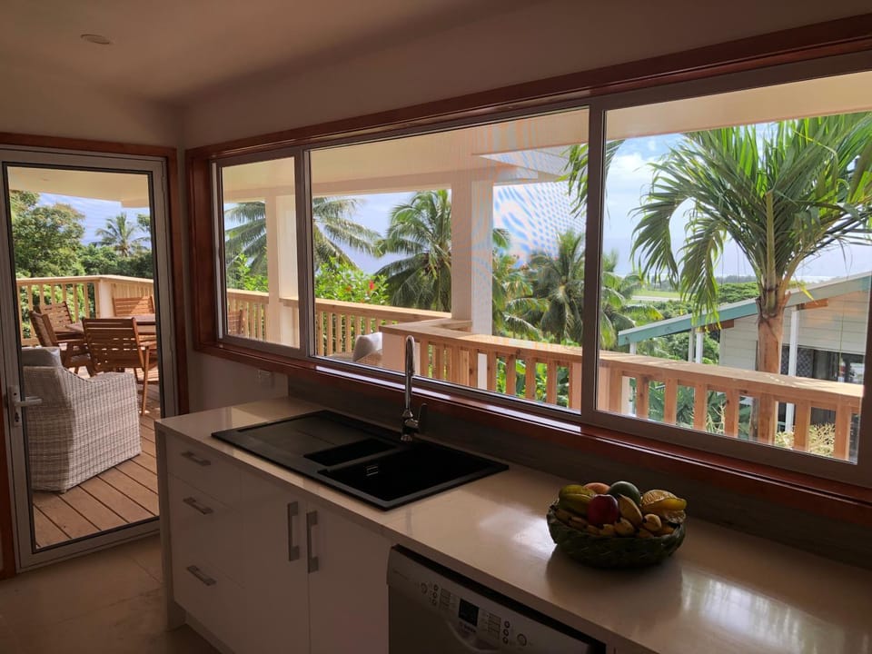 Pacific views, tranquil location, large home Navy House 2 House in Arorangi District