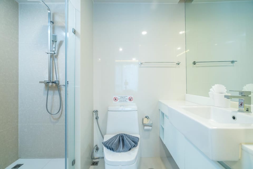 Toilet, Bathroom
