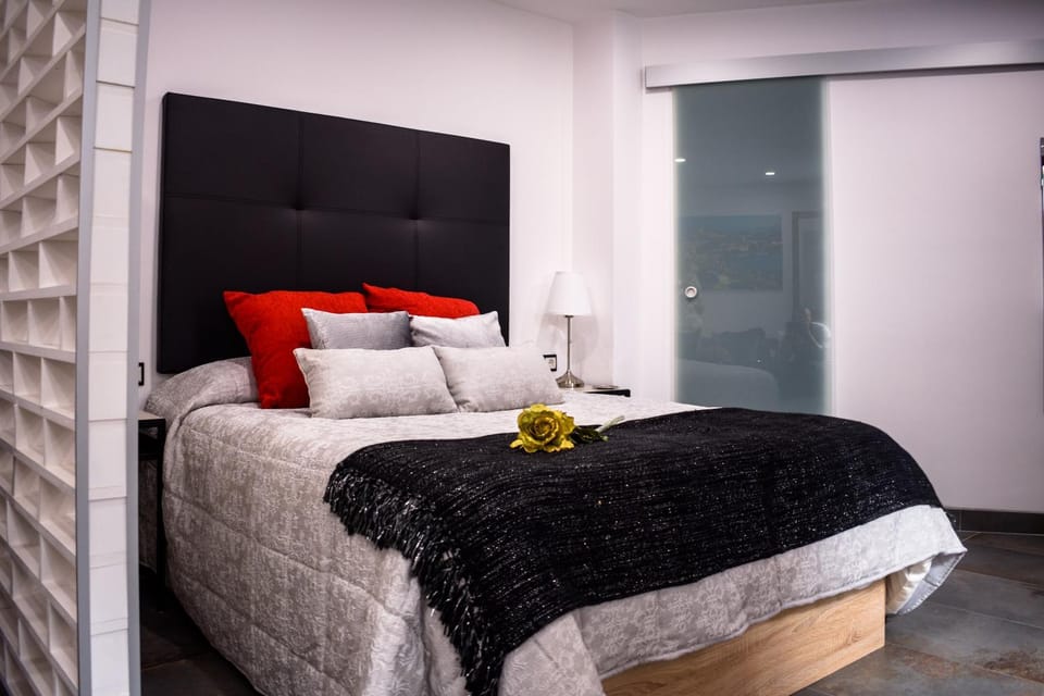Bed, Decorative detail