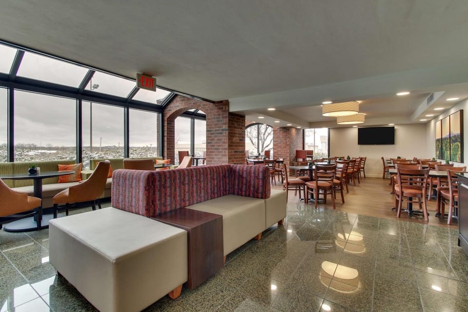Lobby or reception, On site
