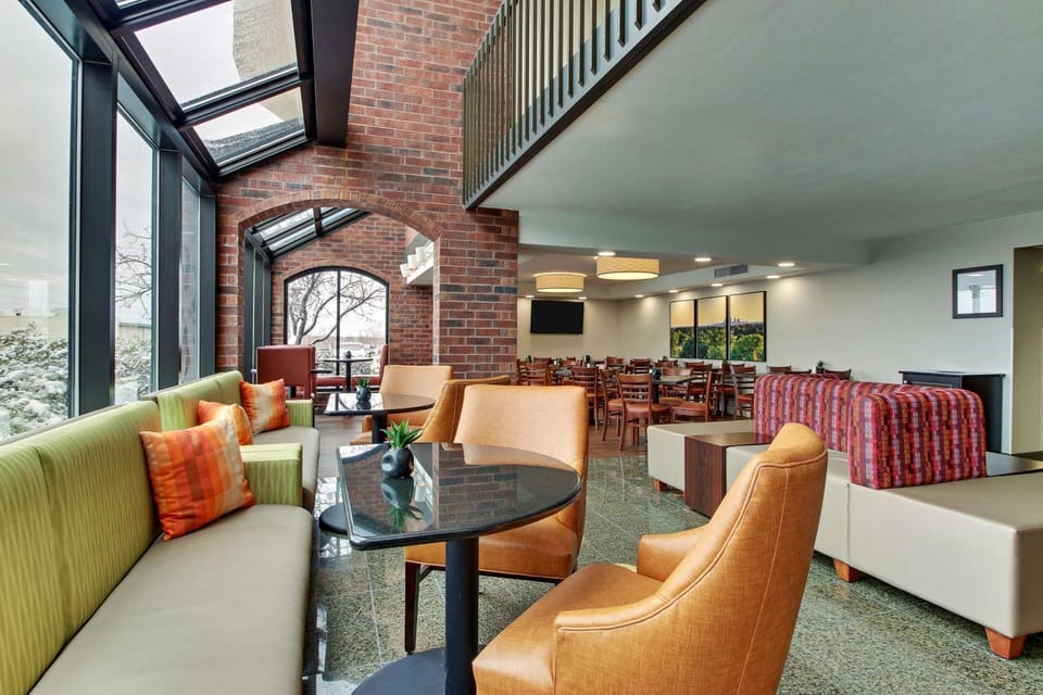 Lobby or reception, On site