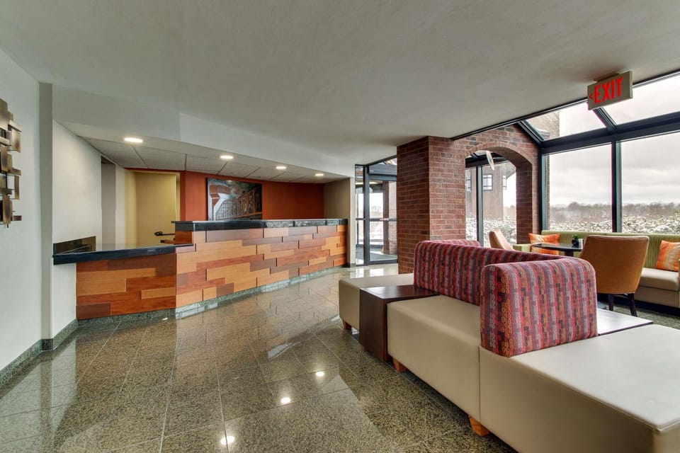 Lobby or reception, On site
