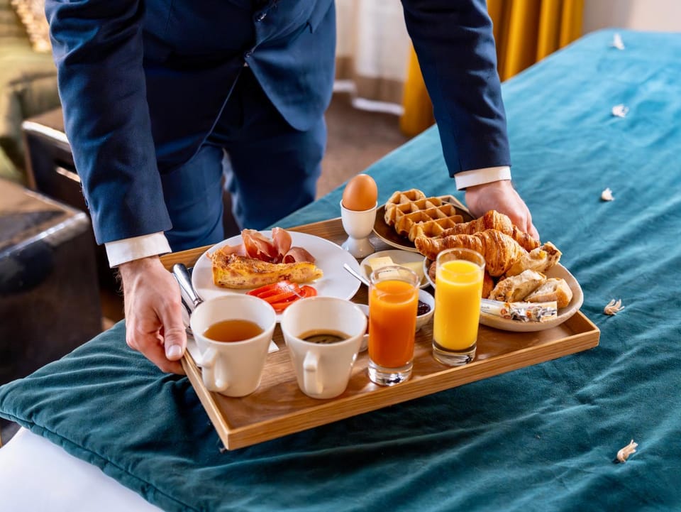 Food and drinks, Breakfast, Continental breakfast, Buffet breakfast