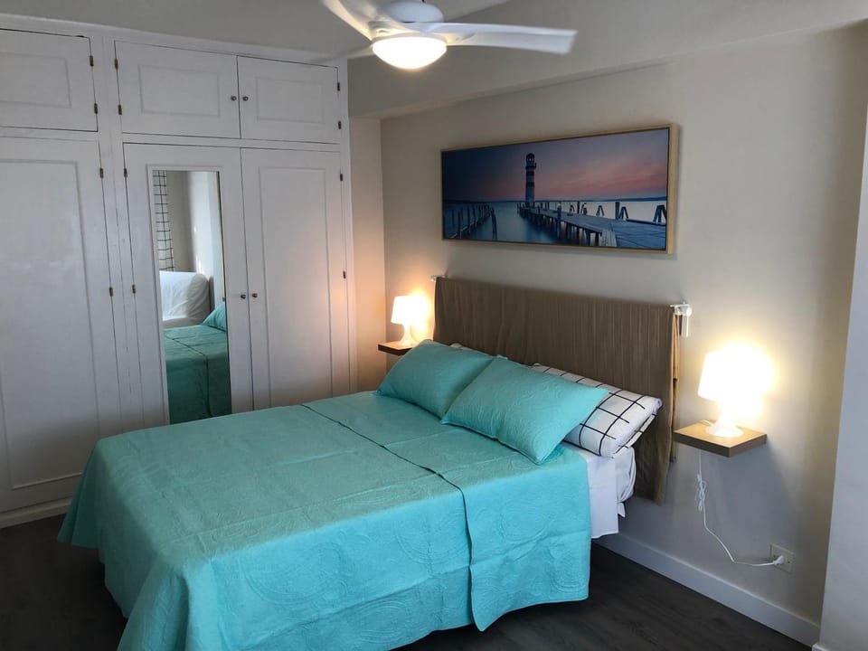 Bed, fireplace, wardrobe