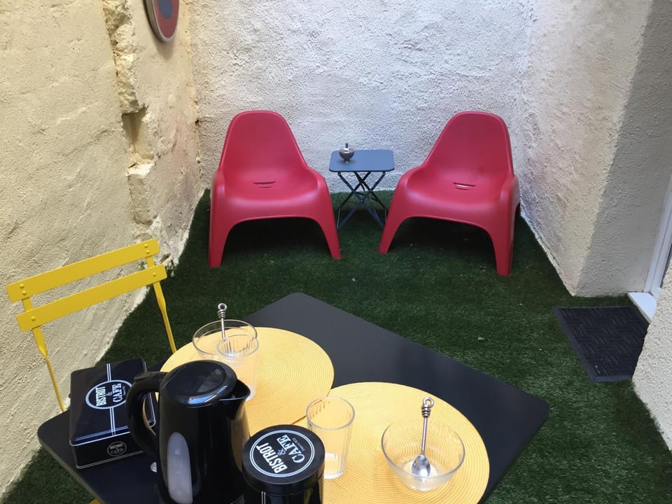 Studio centre avec terrasse Apartment in Avignon