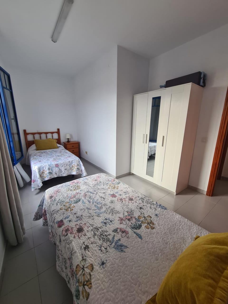 Bed, Photo of the whole room, Bedroom, wardrobe