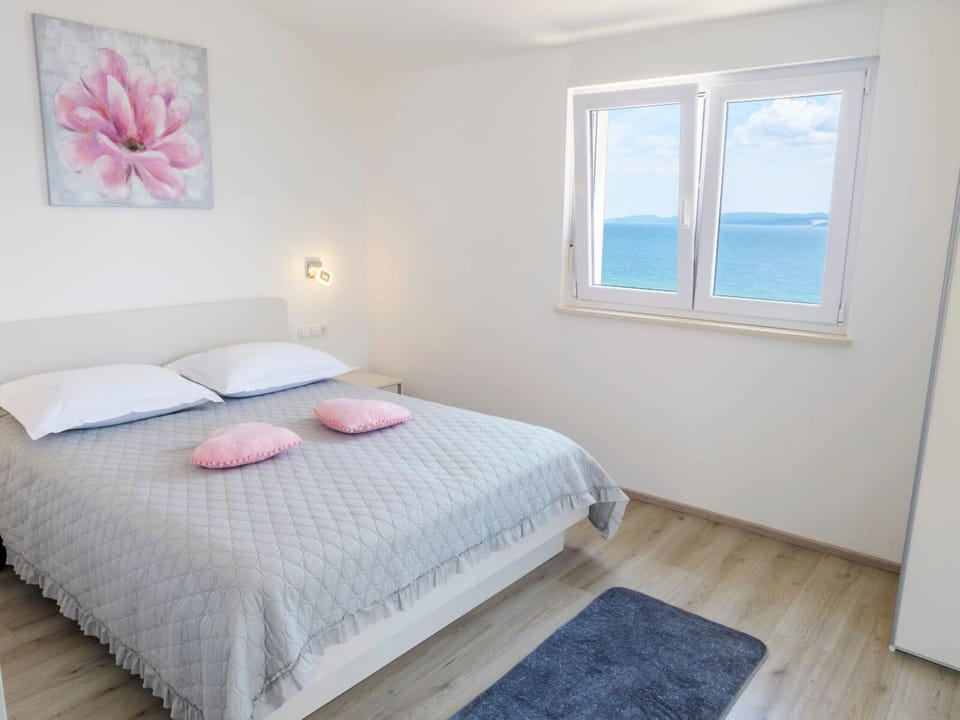 Bed, Photo of the whole room, Bedroom, Sea view