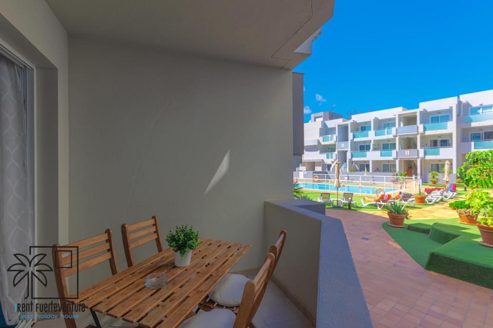 View (from property/room), Balcony/Terrace