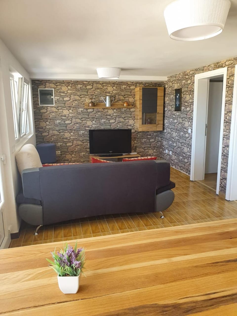 TV and multimedia, Seating area