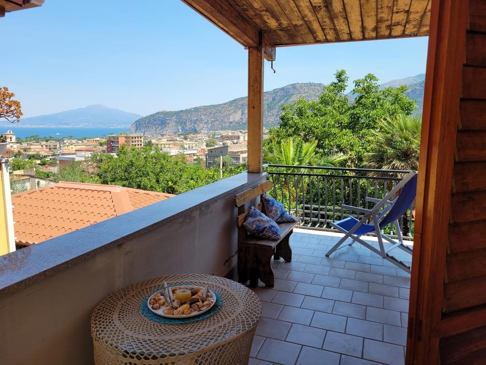 Balcony/Terrace, Mountain view, Sea view