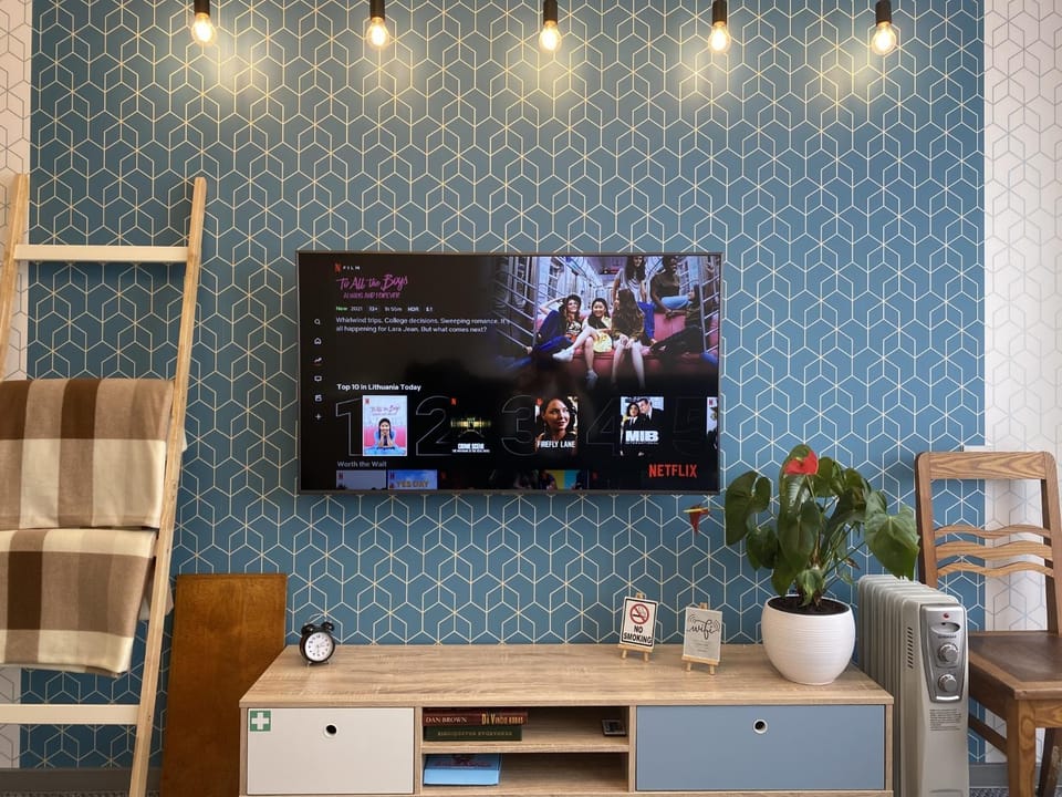 TV and multimedia, Seating area