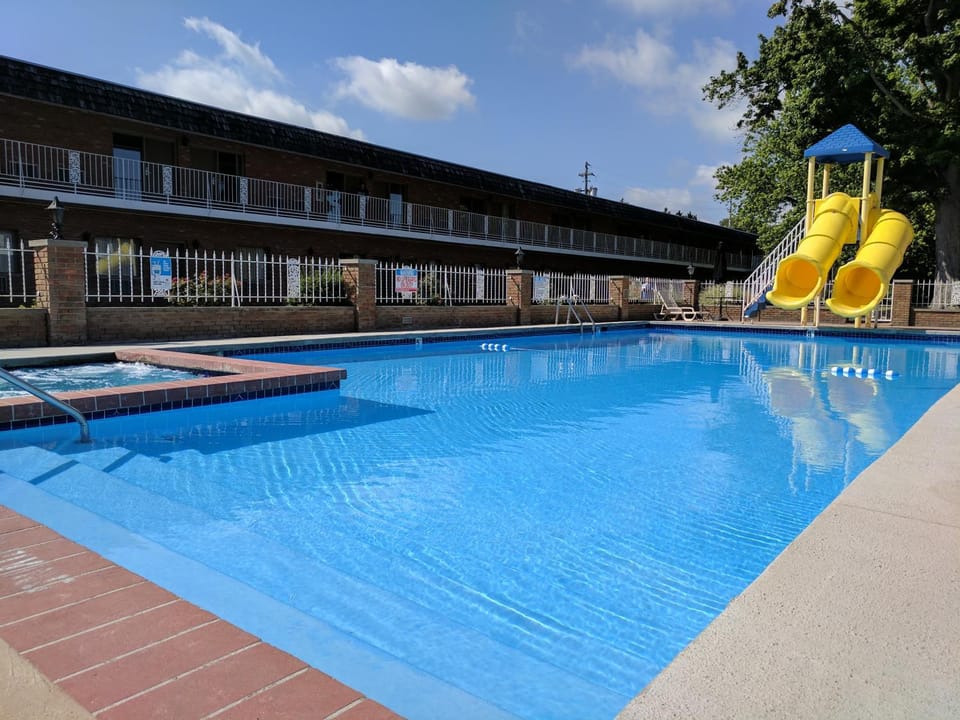 Day, Summer, Hot Tub, Pool view, Swimming pool