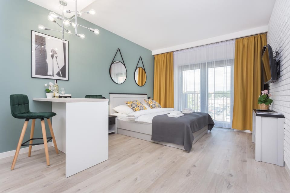 Bed, Photo of the whole room, hair dresser