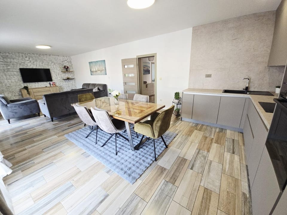 Karlo1 Apartment in Okrug Gornji