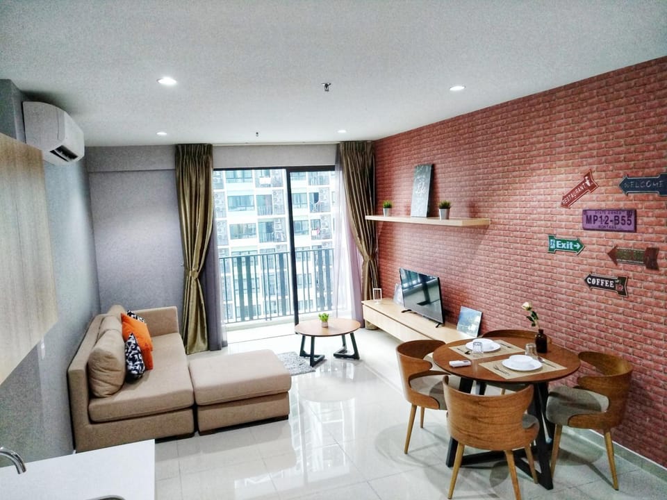 Happy Family,I-City Block C, Shah Alam # 2R2B# FREE WIFI & PARKING Apartment in Selangor, Malaysia