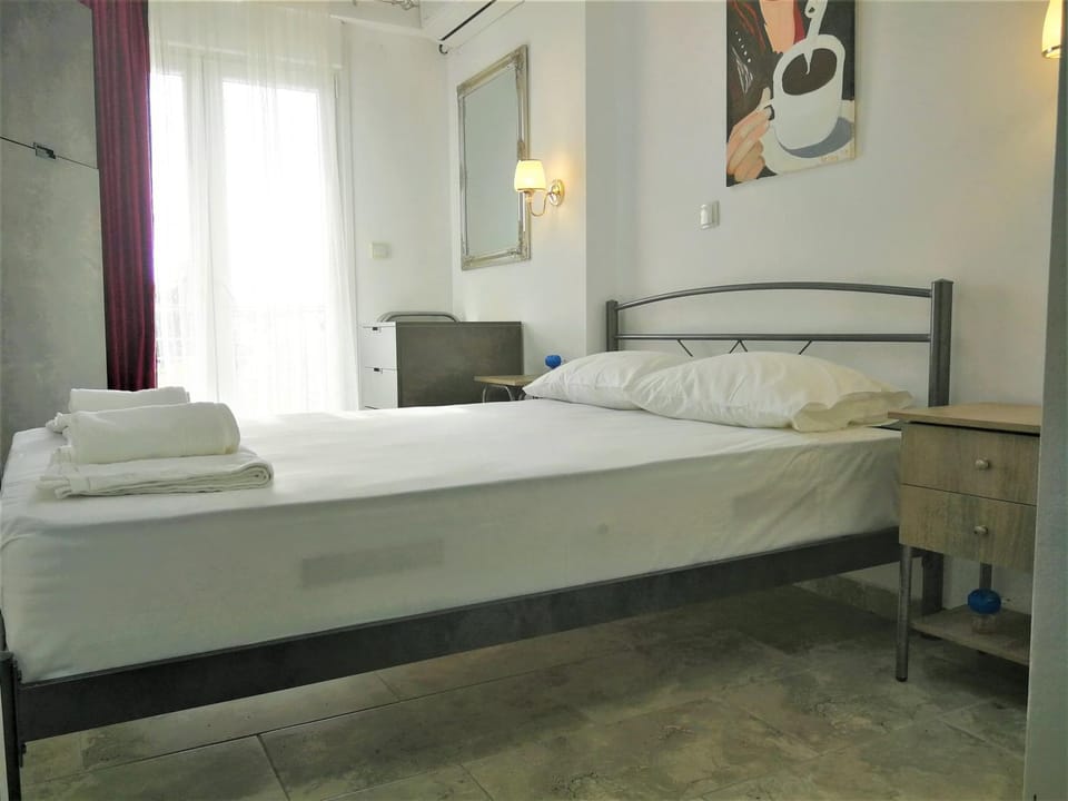 Artistic Rent Rooms & Apartments Apartment hotel in Halkidiki