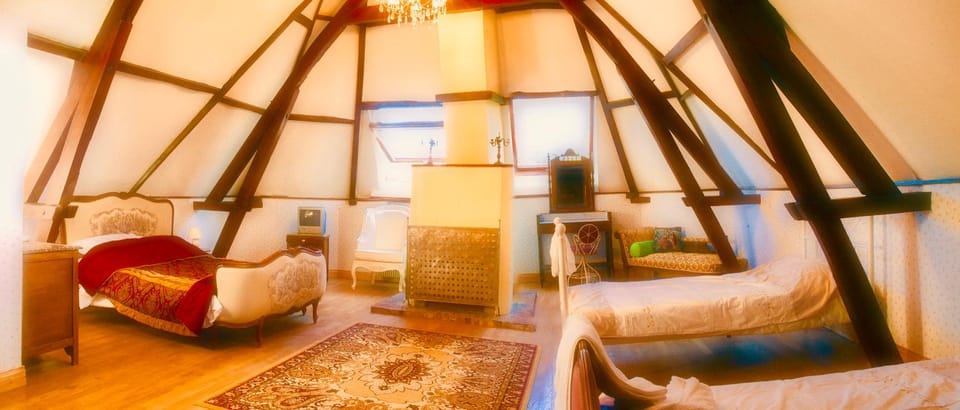 Chateau de la Vallee, Normandy Villa in Normandy