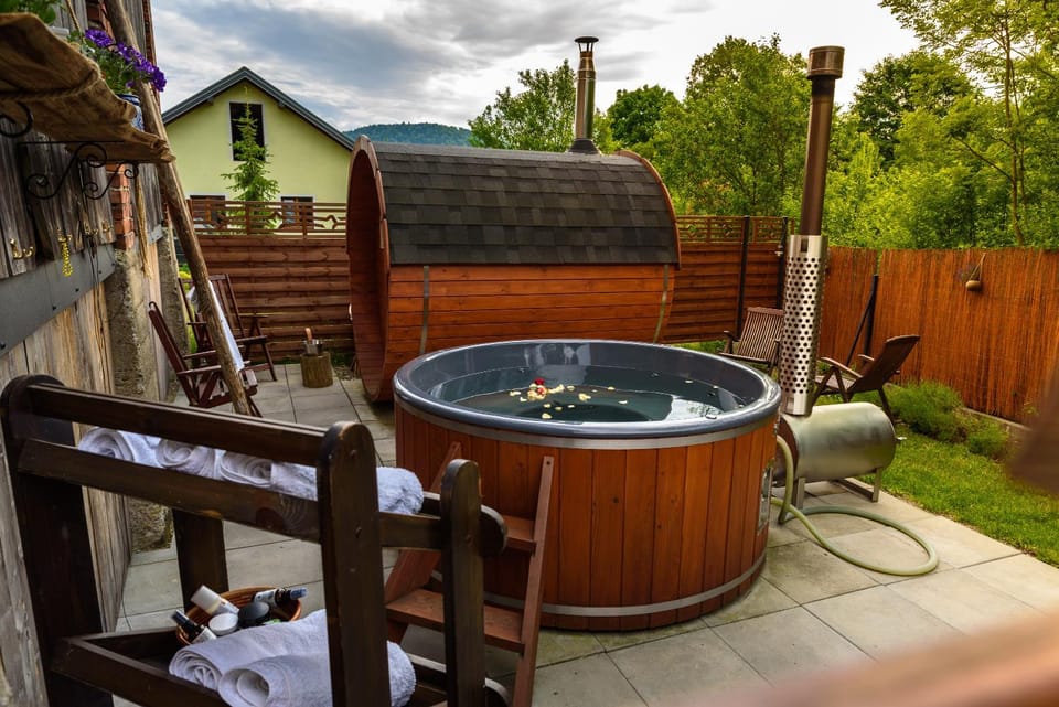 Hot Tub, Hot Tub, Sauna