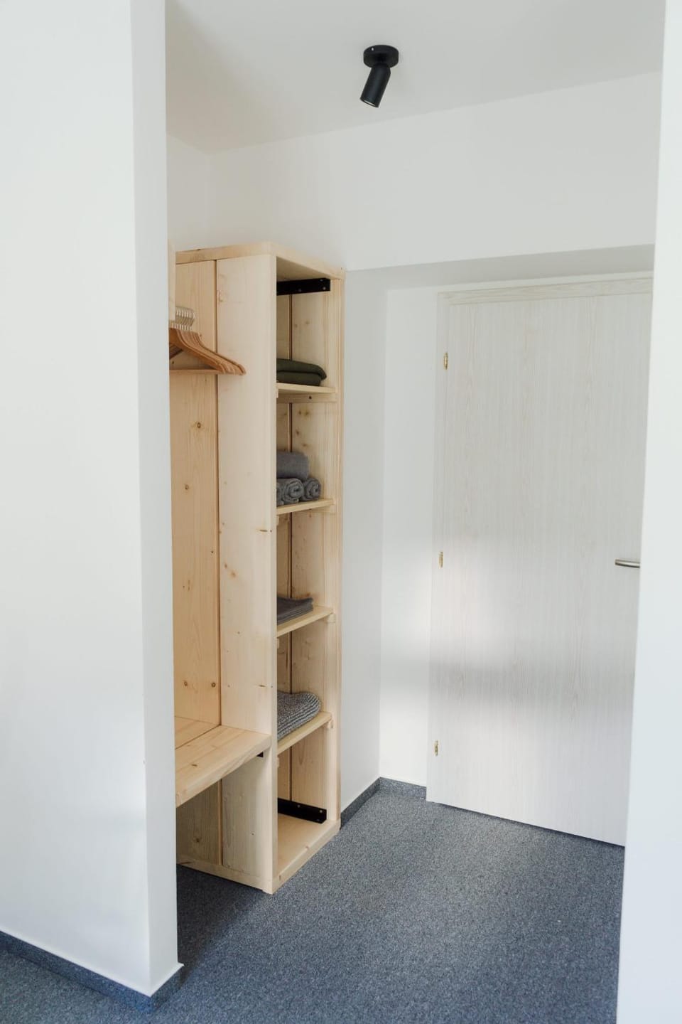 towels, wardrobe