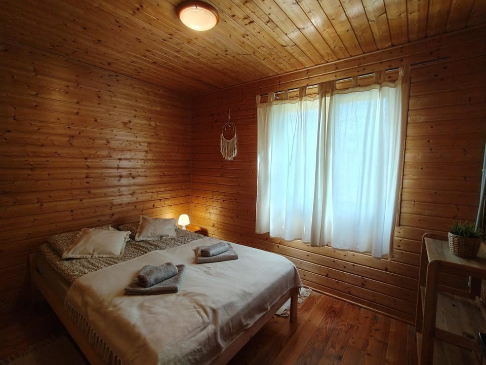 Chatki Leśniczego z basenem 517-665-624 House in Slovakia