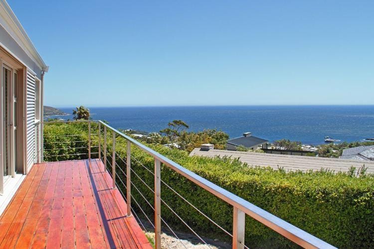Amber Place Villa in Camps Bay