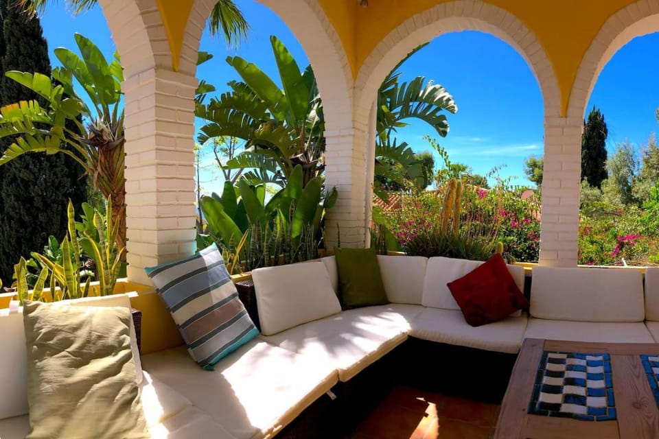 Patio, Balcony/Terrace, Seating area