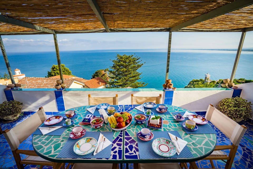 Balcony/Terrace, Sea view, Area and facilities, Breakfast, Continental breakfast, Italian breakfast, Internal: Not applicable to any particular room